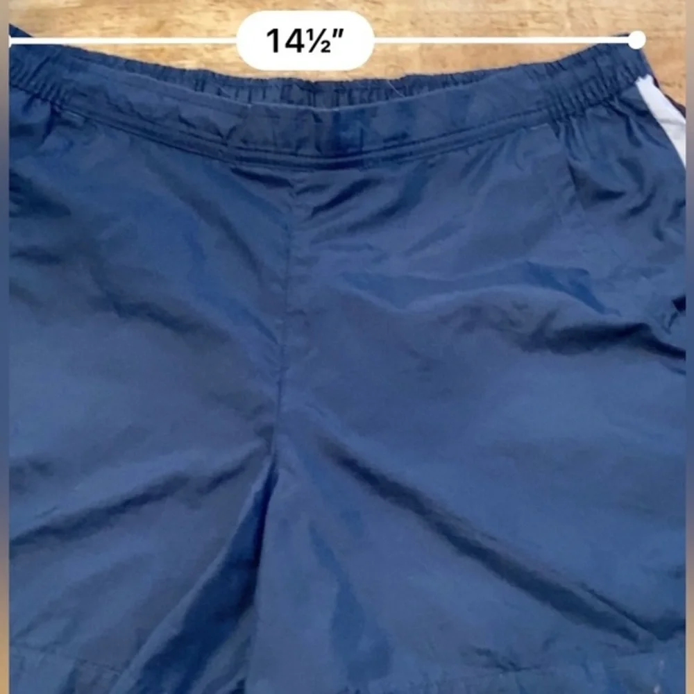Nike Women’s Size Medium (8-10) Navy Nylon Jogging Shorts‎ With Accent Stripes